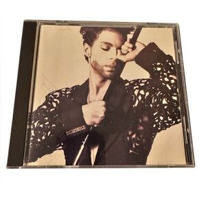 🔵 3/ $15 - Prince / The Hits 1 CD